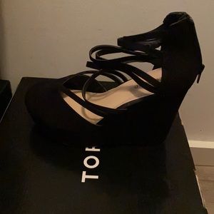 Hugh wedges